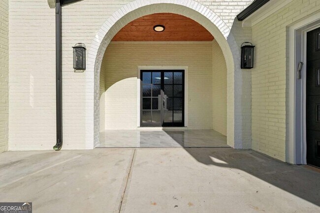 Photo - 120 Thome Dr