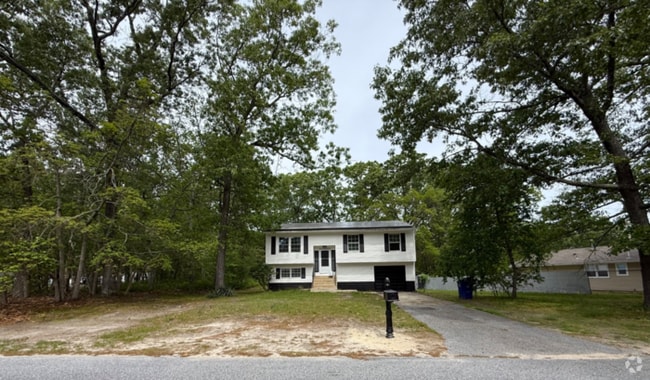 Building Photo - 6 Quail Run Rd Rental