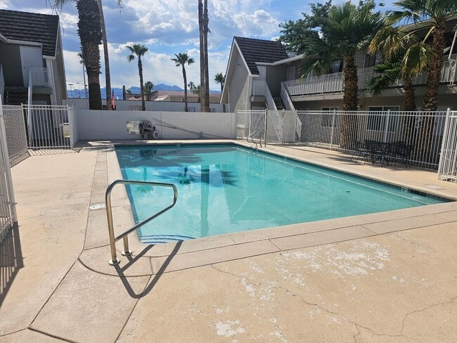One Bed One Bath Easy Living Condo - One Bed One Bath Easy Living Condo