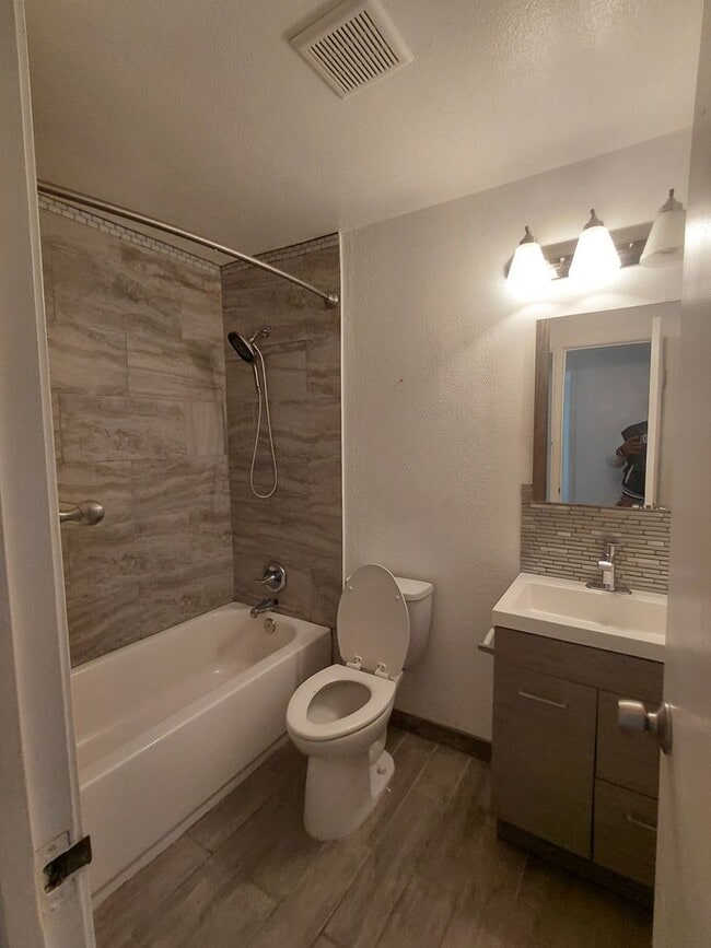 Photo - 14433 E Jewell Ave