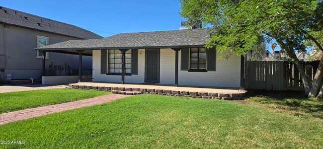 Building Photo - 154 N Hibbert