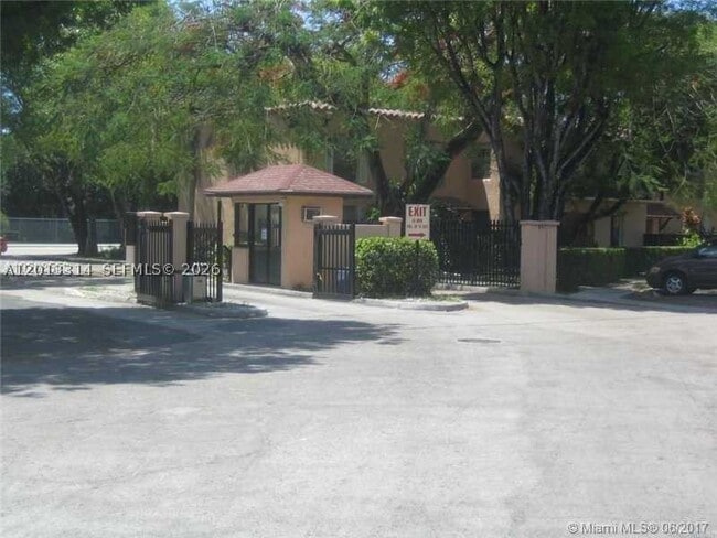 Photo - 10794 N Kendall Dr Unit B23