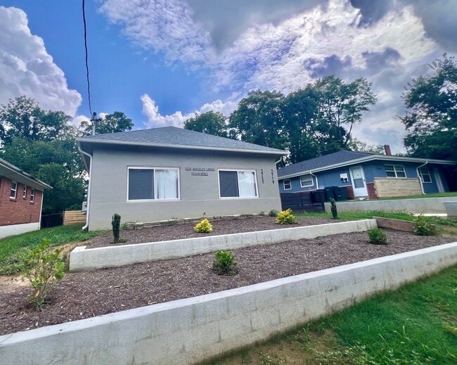 Photo - 3719-3721 Kirkup Ave Unidad 3719