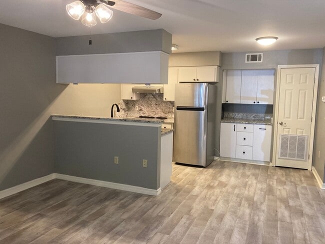 Photo - 2 bedroom, 2 bath ground level condo with ...