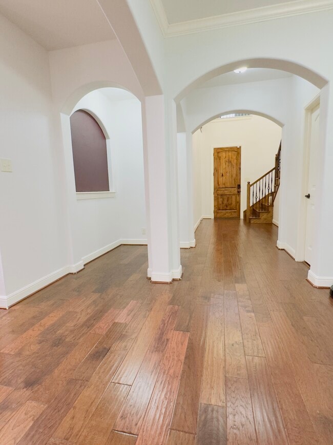 Photo - 7603 Bridge Water Cir