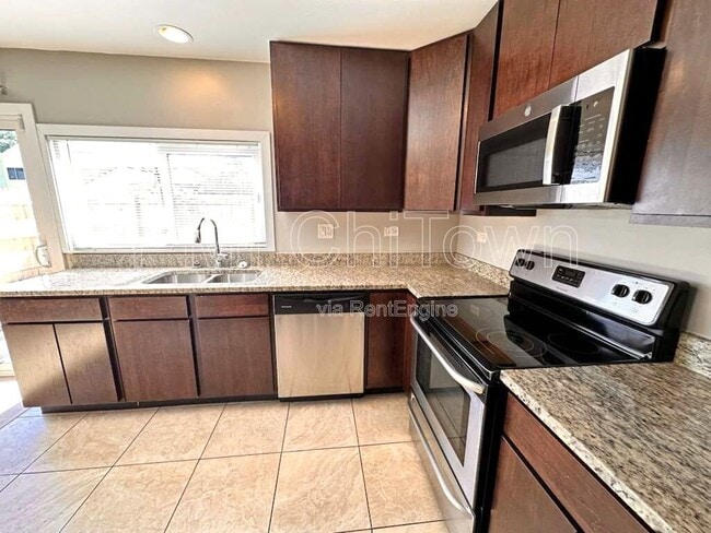 Photo - 1117 Ct B