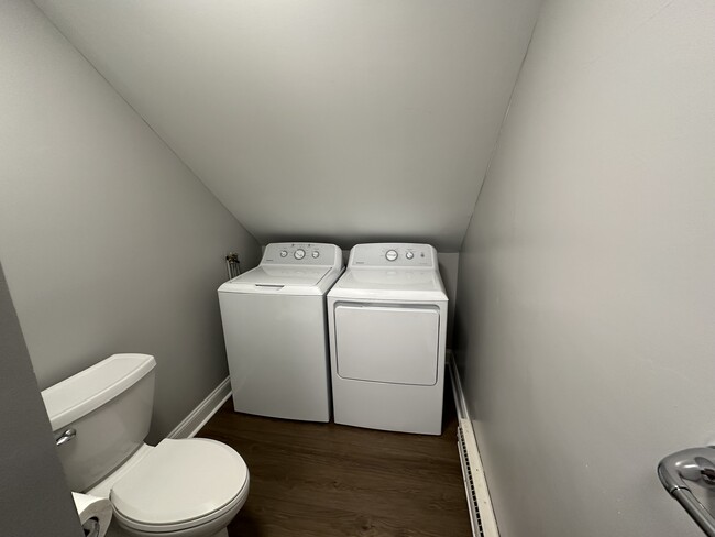 Photo - 246 W Main St Apartments Unit 246