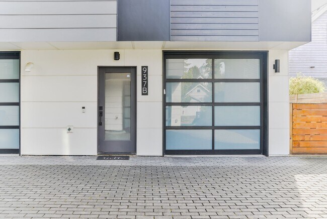 Photo - Modern 3 bed/ 2.5 bath townhome in Ballard!
