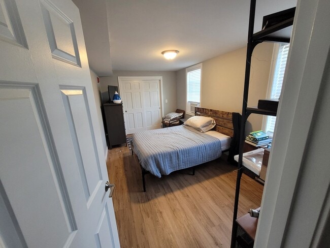 Photo - 1620 Main St Unit 3