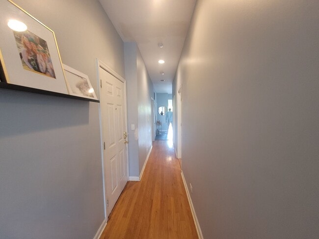 Photo - 1456 N Orleans St Unit 2