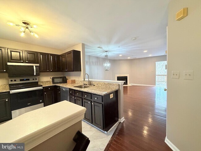 Photo - 4805 Cowslip Ct