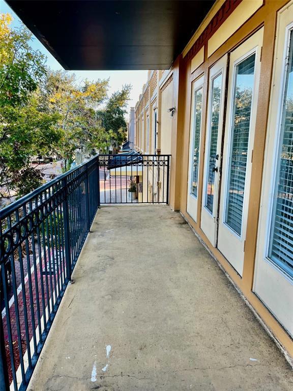 Photo - 118 N Eustis St Unidad 2