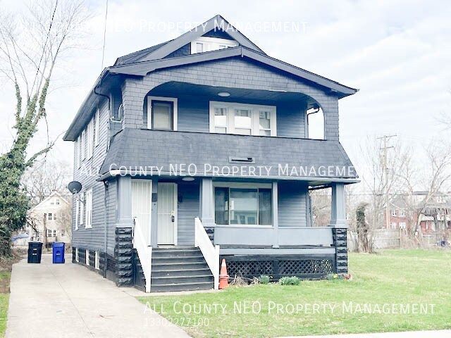 Building Photo - 3310 E 134th St Unit Down