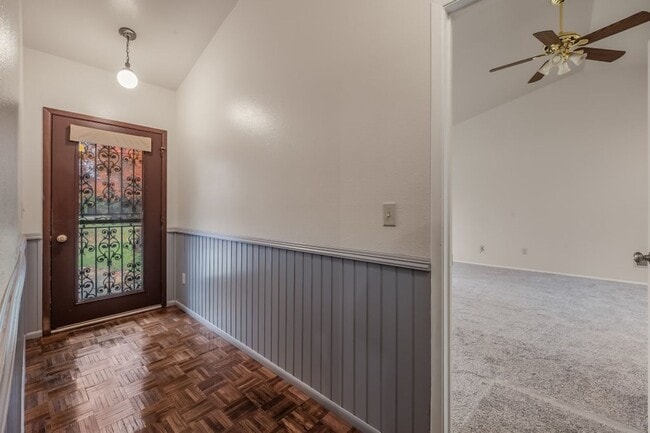 Photo - Farmhouse 3 bed 2 bath with 4.9 acres