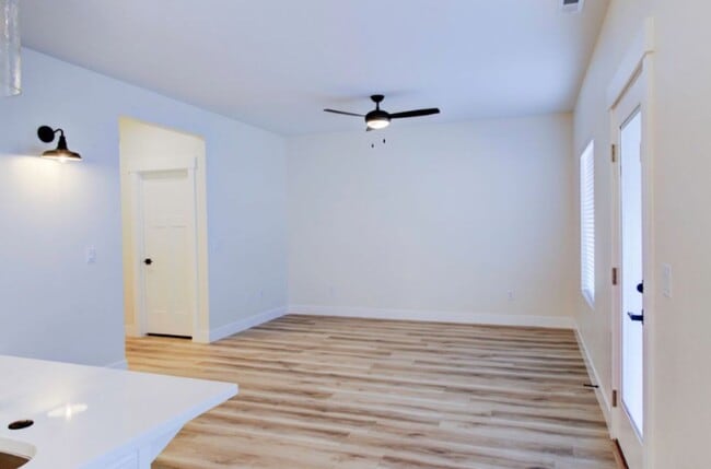 Photo - Cross Hollow Home