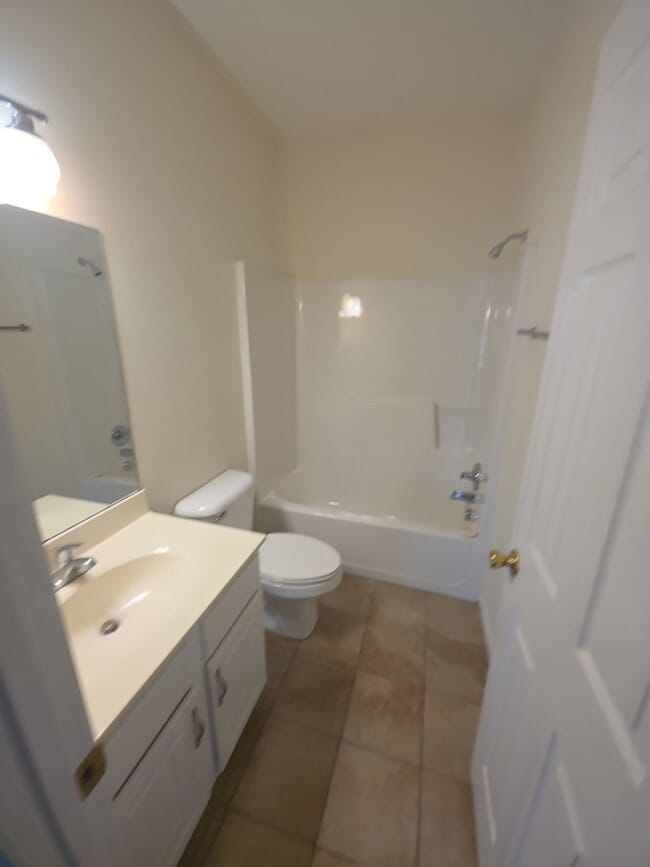 Photo - 2014 N Willow Ave Unit D2