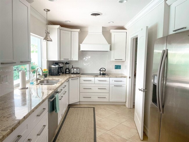 Photo - 2932 NE 36th St