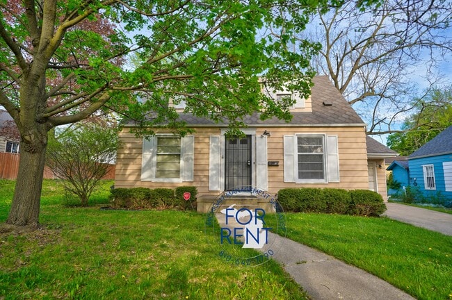 Photo - 708 Fremont St