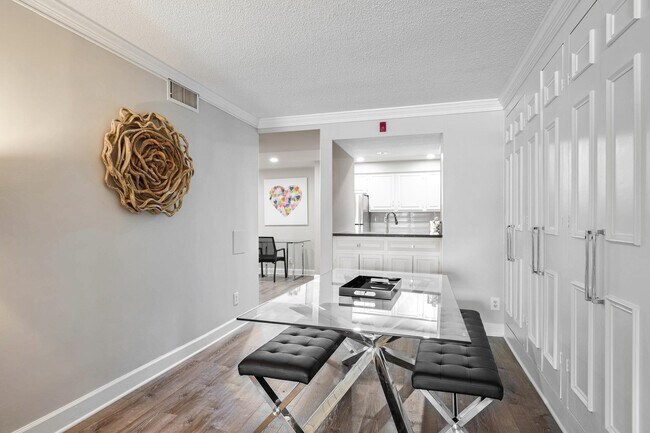 Photo - 1080 Wisconsin Ave NW