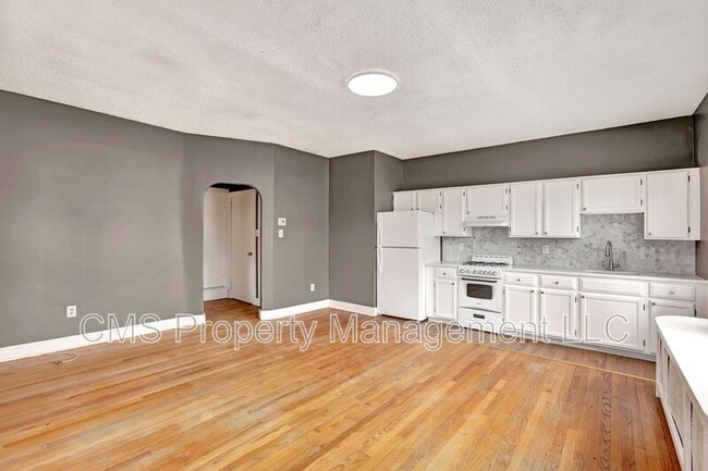 Photo - 44 Dover Ave Unit C