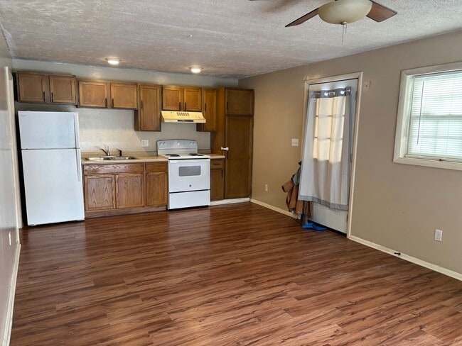 Photo - Hillside Apartments Unit 103