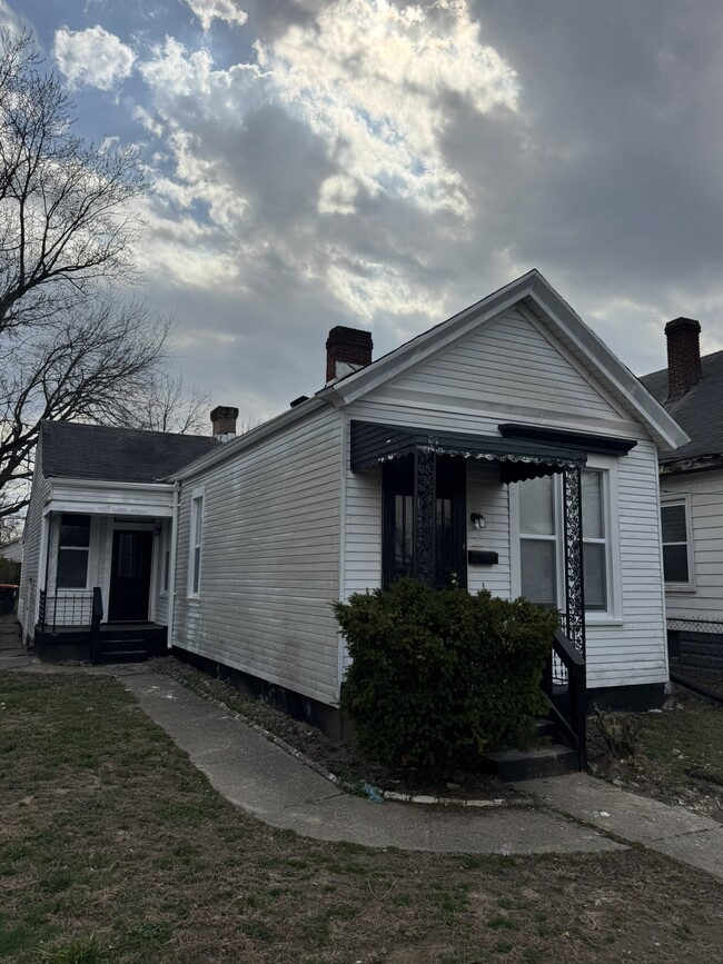 Building Photo - 3442 Larkwood Ave Rental