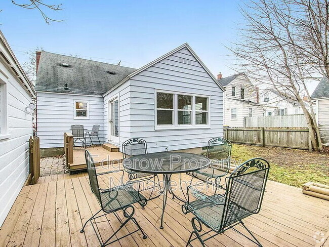 Building Photo - 1644 Philadelphia Ave SE Rental