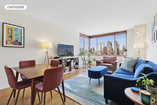 Building Photo - 350 W 50th St Rental