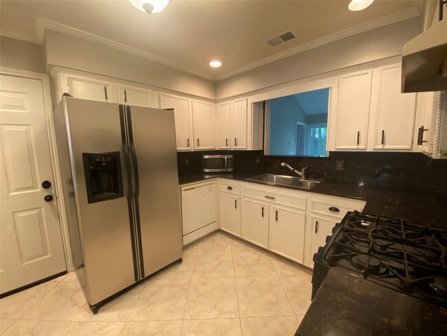 Photo - 56 S Circlewood Glen
