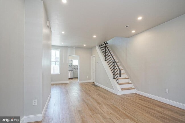 Photo - 3037 Tulip St