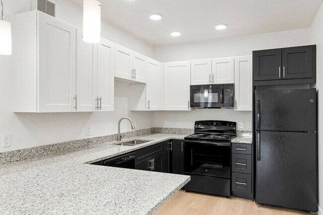 Photo - 2960 Hawthorn Ave Unidad 112-5