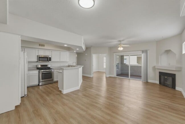 Photo - 6800 Dorita Ave