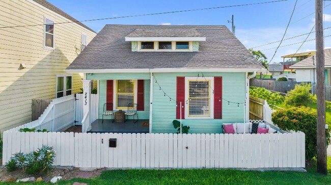 Photo - 2413 34th St House