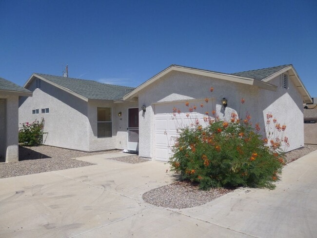Building Photo - V1321 Unit 103