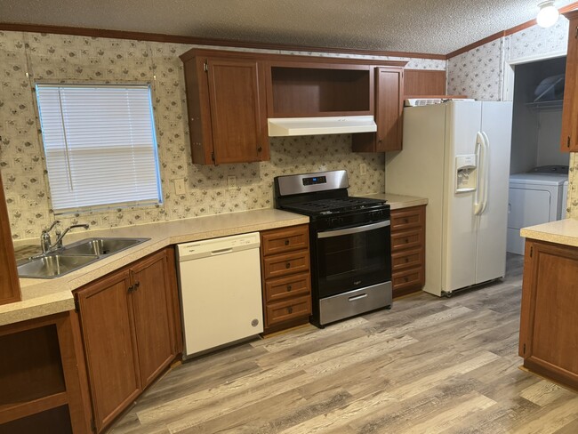 Photo - 70 Timber Rd