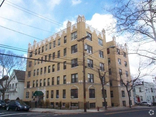 Building Photo - 50 Reservoir Ave Unit 302 Rental