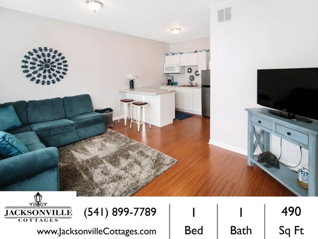 Zen Cottage: Spacious downtown suite compl... - Zen Cottage: Spacious downtown suite compl... Condo