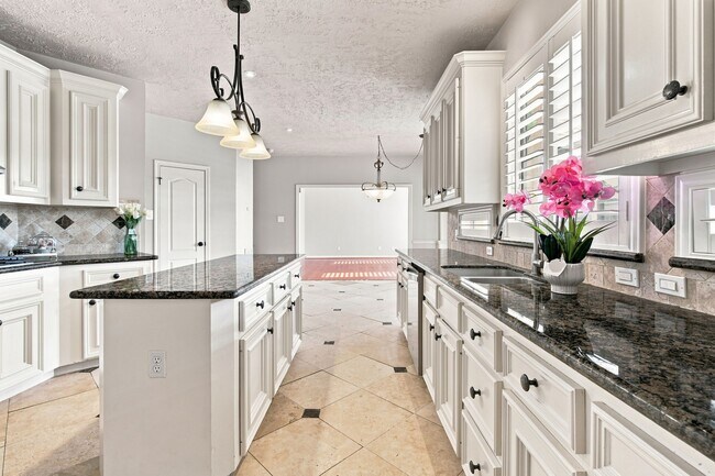 Photo - 24622 Okehampton Dr
