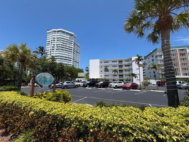 Photo - 1750 S Ocean Blvd Unidad 306e