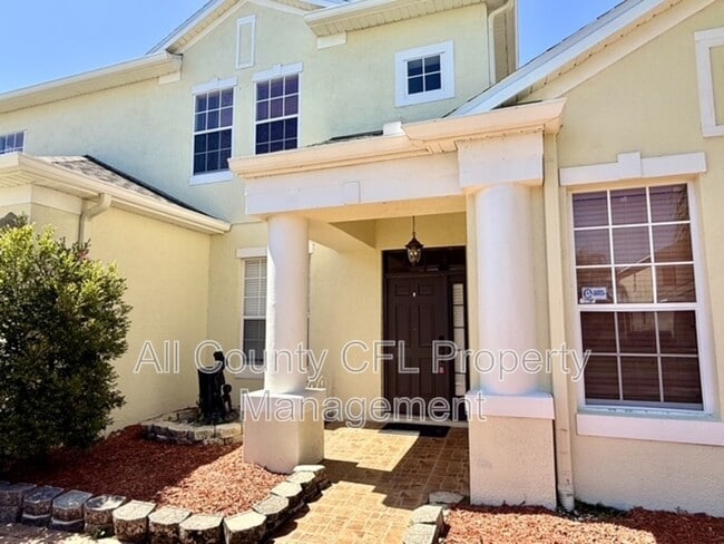 Photo - 2300 The Oaks Blvd