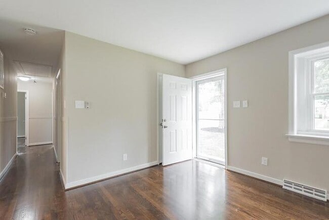 Photo - Spacious 4 Bedroom Home in West End Manor – Available April 10 – $2,600/mo