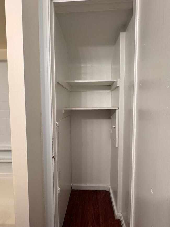 Photo - 631 Churchill Rd