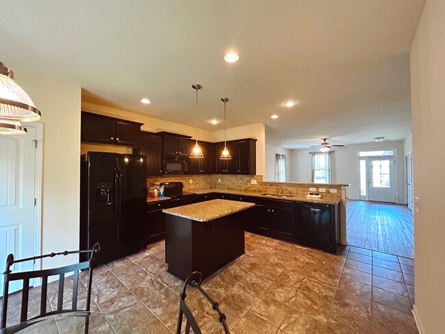 Photo - 337 Chesser Loop Rd