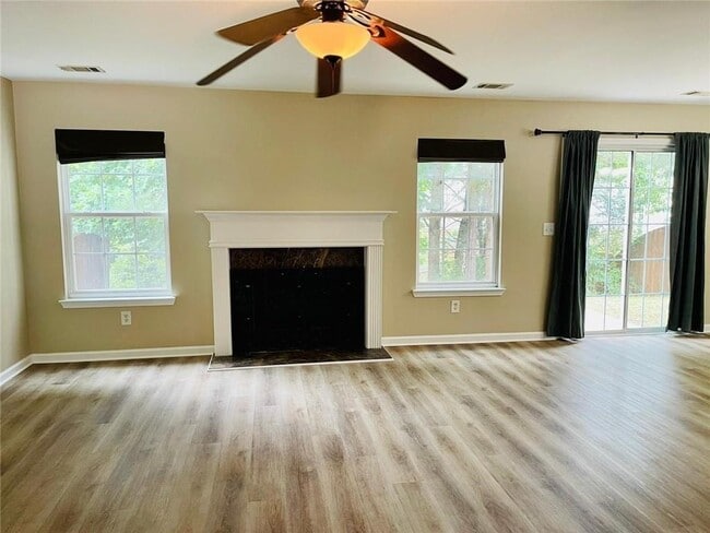 Photo - 2430 Mayfair Dr