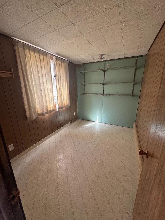 Photo - 613 Sage Ave