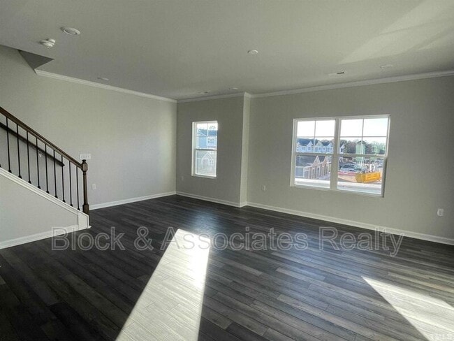 Photo - 108 Asher Ct