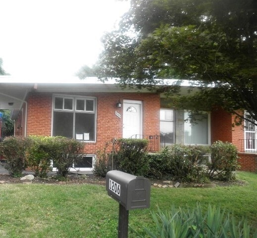 Photo - 1206 Brixton Rd