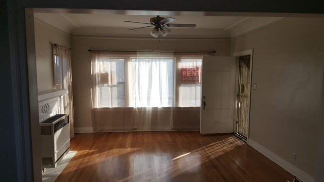 Building Photo - 337 E 49th St Unit 337