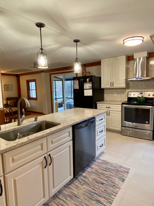 Photo - 104 Underwood Rd