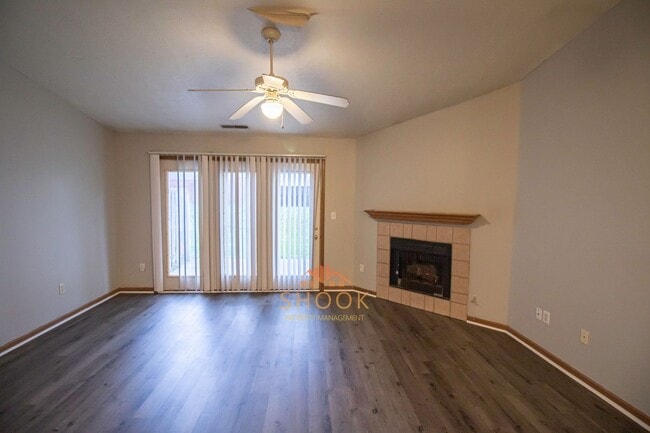 Photo - 3525/3527 E Thornhill Circle Unit 3525 E Thornhill Circle